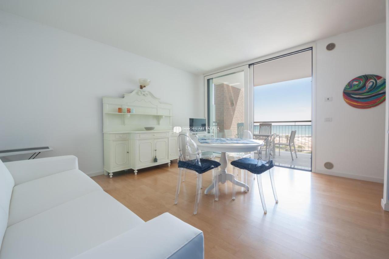 Residence Frontemar Immobiliare Pacella ลิโดดิเยโซโล ภายนอก รูปภาพ