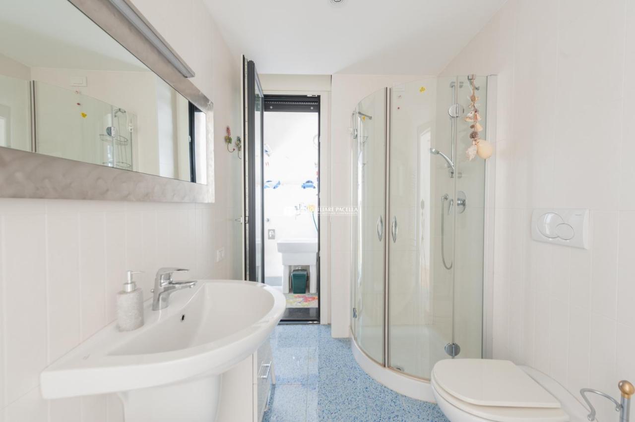 Residence Frontemar Immobiliare Pacella ลิโดดิเยโซโล ภายนอก รูปภาพ