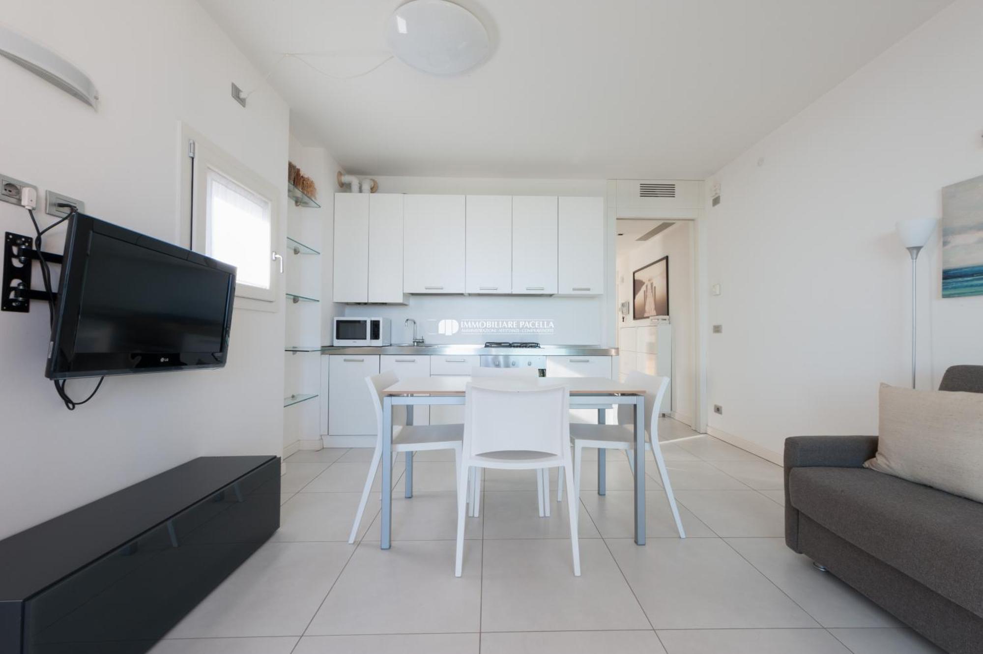 Residence Frontemar Immobiliare Pacella ลิโดดิเยโซโล ภายนอก รูปภาพ